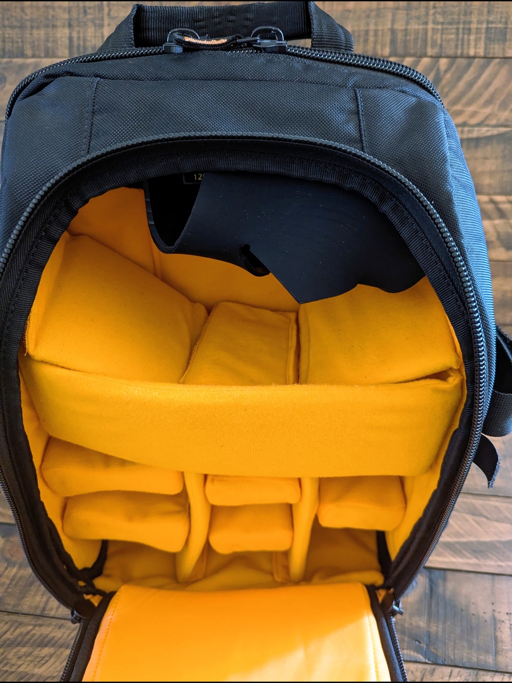 Case Logic SLRC-206 SLR Camera and 15.4-Inch Laptop Backpack -Black - Picture 8 of 16